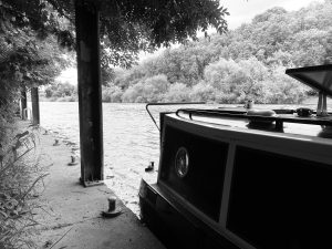 Narrowboat arty
